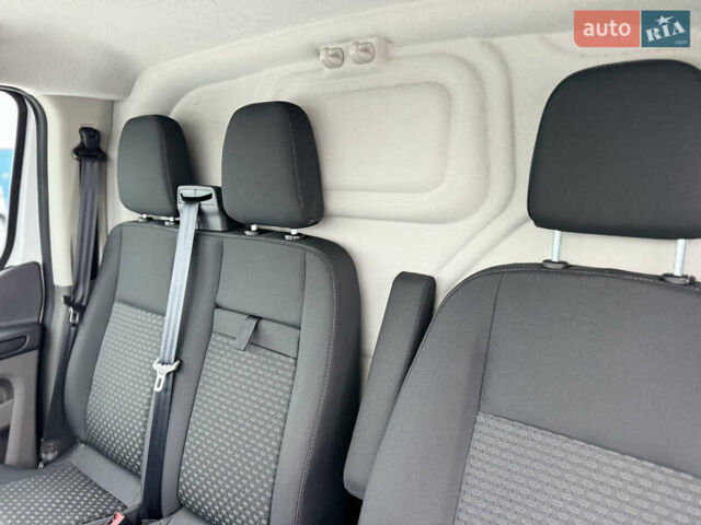 Белый Форд Транзит Кастом, объемом двигателя 2 л и пробегом 230 тыс. км за 21500 $, фото 98 на Automoto.ua