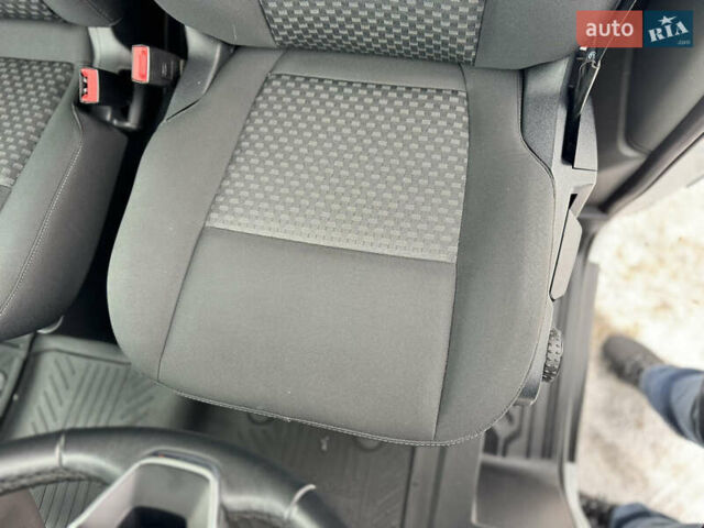 Белый Форд Транзит Кастом, объемом двигателя 2 л и пробегом 230 тыс. км за 21500 $, фото 99 на Automoto.ua