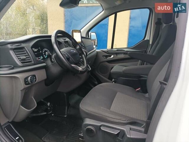 Белый Форд Транзит Кастом, объемом двигателя 2 л и пробегом 242 тыс. км за 16000 $, фото 28 на Automoto.ua