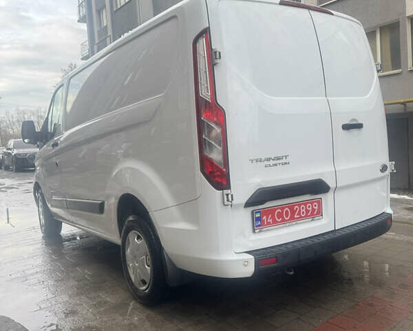 Белый Форд Транзит Кастом, объемом двигателя 2 л и пробегом 207 тыс. км за 16200 $, фото 5 на Automoto.ua