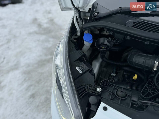 Белый Форд Транзит Кастом, объемом двигателя 2 л и пробегом 230 тыс. км за 21500 $, фото 104 на Automoto.ua