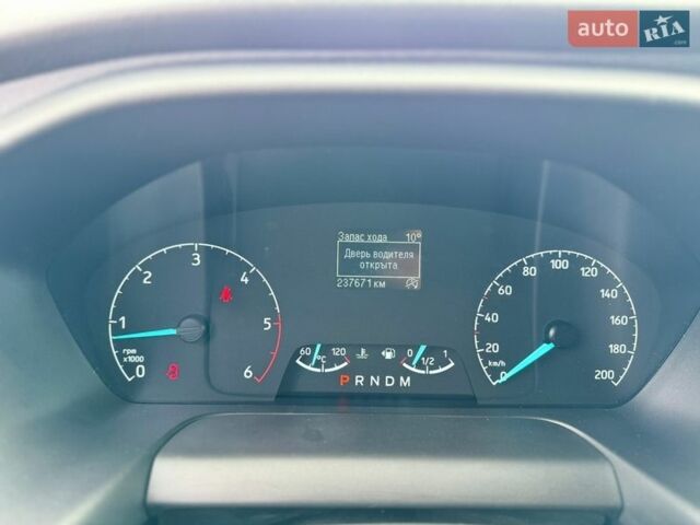 Белый Форд Транзит Кастом, объемом двигателя 2 л и пробегом 230 тыс. км за 21500 $, фото 66 на Automoto.ua