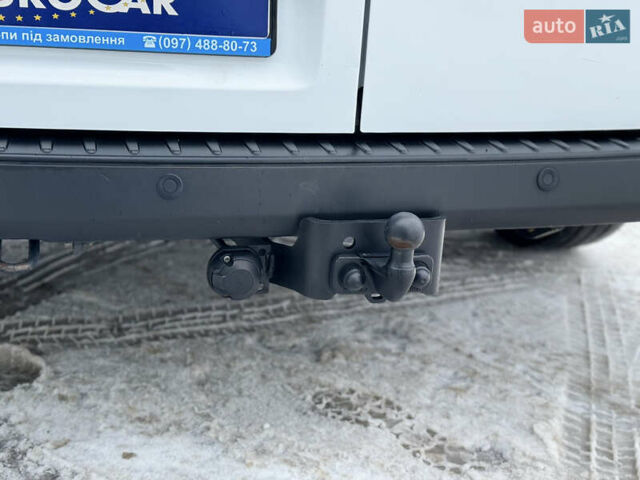 Белый Форд Транзит Кастом, объемом двигателя 2 л и пробегом 230 тыс. км за 21500 $, фото 14 на Automoto.ua