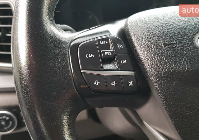 Белый Форд Транзит Кастом, объемом двигателя 2 л и пробегом 142 тыс. км за 18400 $, фото 18 на Automoto.ua