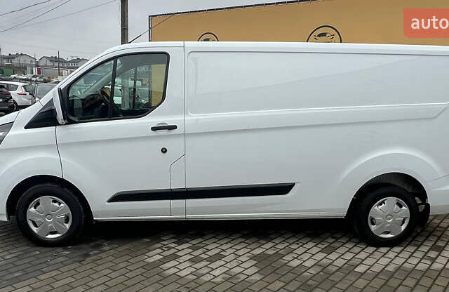 Білий Форд Транзит Кастом, об'ємом двигуна 2 л та пробігом 239 тис. км за 15999 $, фото 1 на Automoto.ua