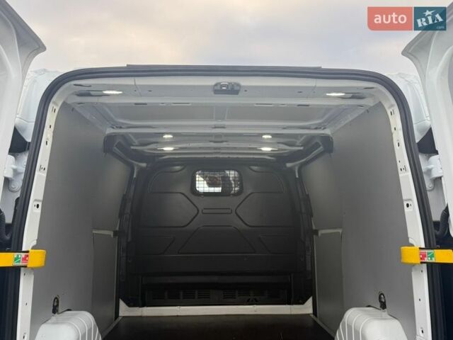 Білий Форд Транзит Кастом, об'ємом двигуна 2 л та пробігом 175 тис. км за 17900 $, фото 18 на Automoto.ua