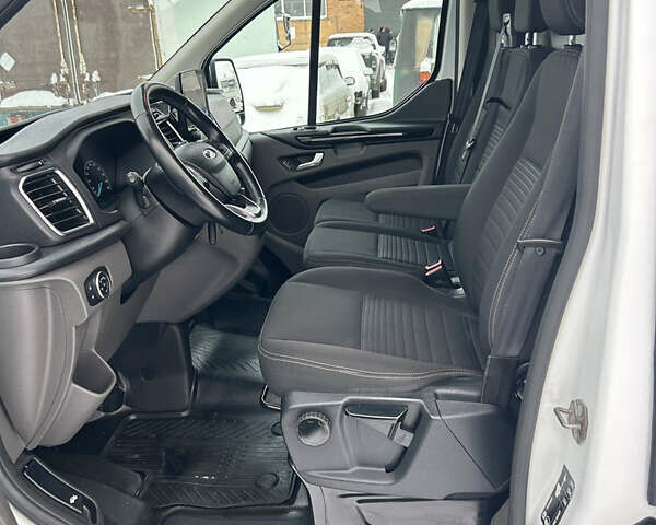 Белый Форд Транзит Кастом, объемом двигателя 2 л и пробегом 178 тыс. км за 18900 $, фото 17 на Automoto.ua