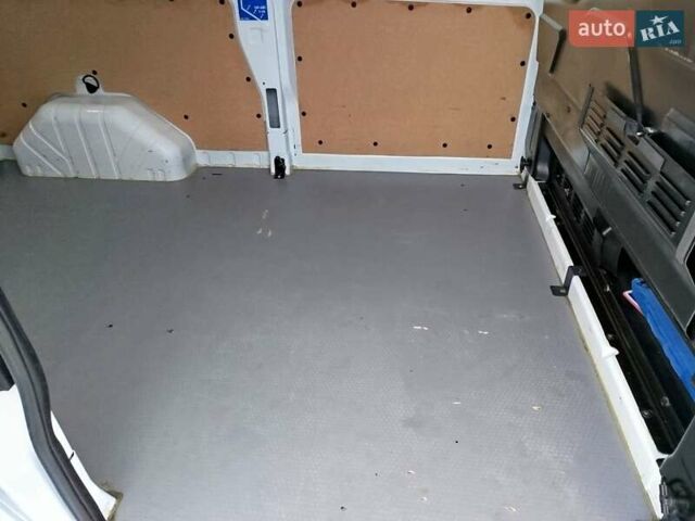Белый Форд Транзит Кастом, объемом двигателя 2 л и пробегом 225 тыс. км за 15900 $, фото 39 на Automoto.ua