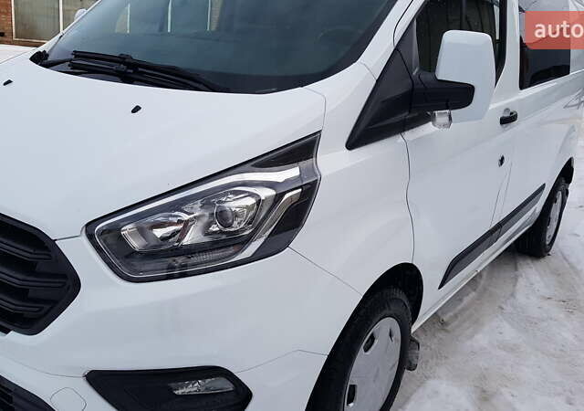 Белый Форд Транзит Кастом, объемом двигателя 2 л и пробегом 142 тыс. км за 18400 $, фото 65 на Automoto.ua