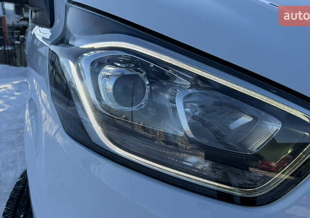 Белый Форд Транзит Кастом, объемом двигателя 2 л и пробегом 200 тыс. км за 16999 $, фото 14 на Automoto.ua