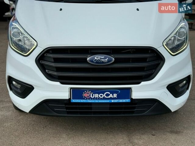 Белый Форд Транзит Кастом, объемом двигателя 2 л и пробегом 230 тыс. км за 21500 $, фото 2 на Automoto.ua