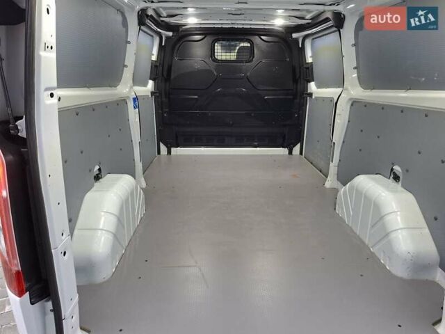Білий Форд Транзит Кастом, об'ємом двигуна 2 л та пробігом 239 тис. км за 17333 $, фото 30 на Automoto.ua