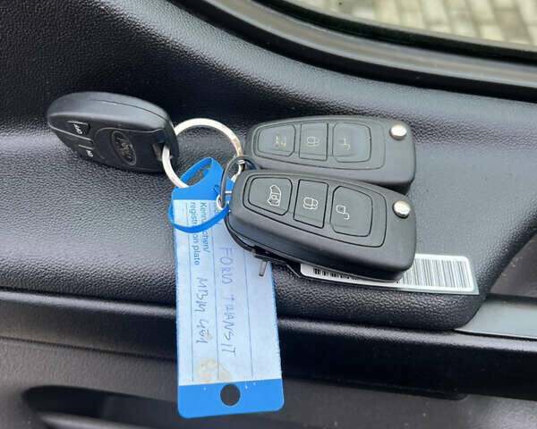 Білий Форд Транзит Кастом, об'ємом двигуна 2 л та пробігом 239 тис. км за 15999 $, фото 25 на Automoto.ua