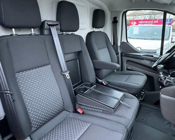 Форд Транзит Кастом 2022 у Києві на Automoto.ua Білий Форд Транзит Кастом, об'ємом двигуна 2 л та пробігом 217 тис. км за 19500 $, фото 13 на Automoto.ua