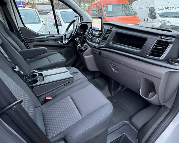 Форд Транзит Кастом 2022 у Києві на Automoto.ua Білий Форд Транзит Кастом, об'ємом двигуна 2 л та пробігом 217 тис. км за 19500 $, фото 12 на Automoto.ua