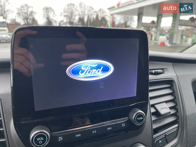 Білий Форд Транзит Кастом, об'ємом двигуна 2 л та пробігом 162 тис. км за 19300 $, фото 34 на Automoto.ua