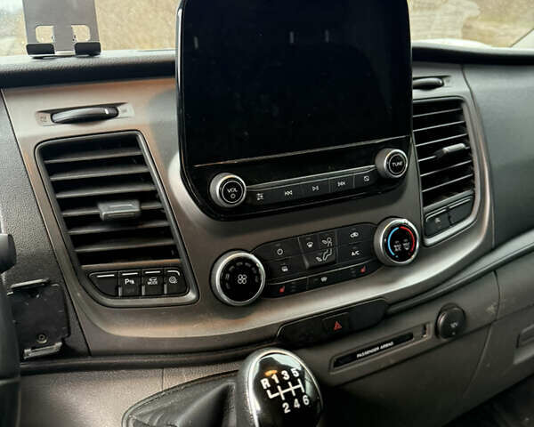 Білий Форд Транзит Кастом, об'ємом двигуна 2 л та пробігом 67 тис. км за 23600 $, фото 10 на Automoto.ua