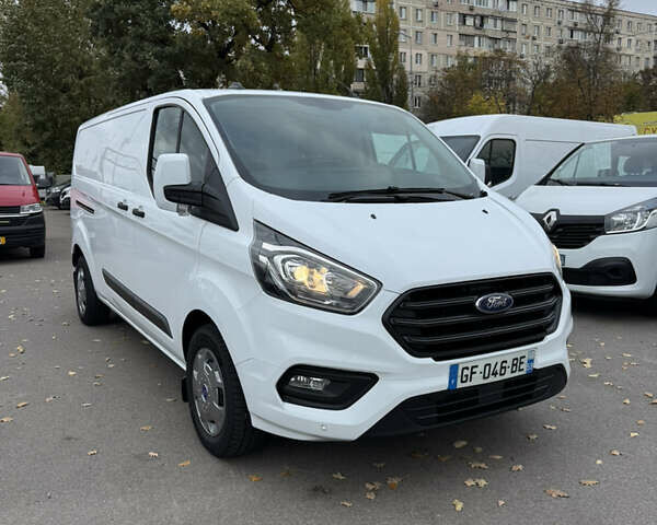 Форд Транзит Кастом 2022 у Києві на Automoto.ua Білий Форд Транзит Кастом, об'ємом двигуна 2 л та пробігом 217 тис. км за 19500 $, фото 1 на Automoto.ua