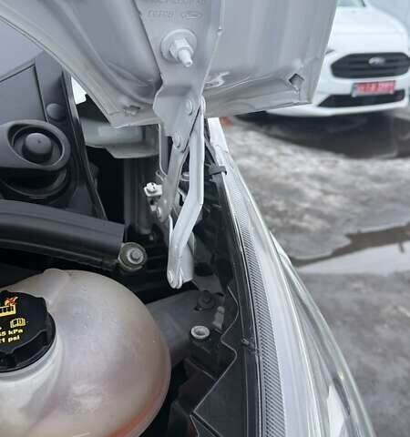 Белый Форд Транзит Кастом, объемом двигателя 2 л и пробегом 161 тыс. км за 17700 $, фото 26 на Automoto.ua