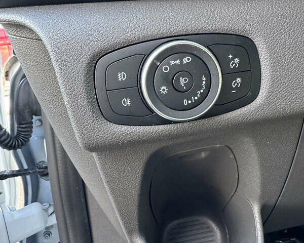 Білий Форд Транзит Кастом, об'ємом двигуна 2 л та пробігом 217 тис. км за 18900 $, фото 14 на Automoto.ua