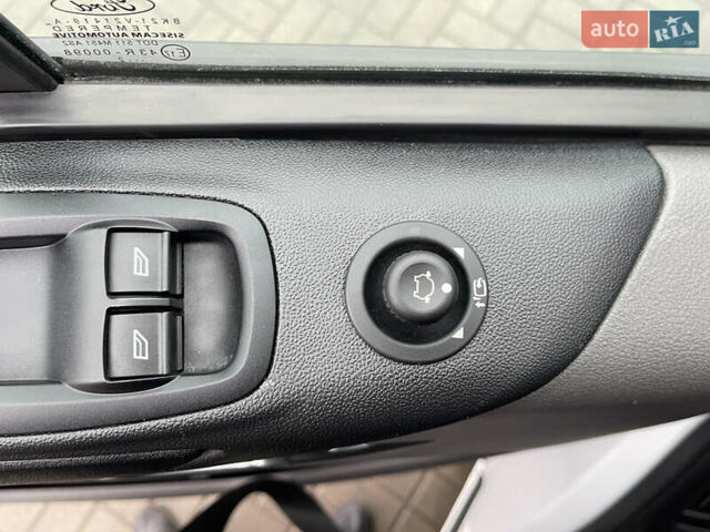 Білий Форд Транзит Кастом, об'ємом двигуна 2 л та пробігом 162 тис. км за 19300 $, фото 26 на Automoto.ua