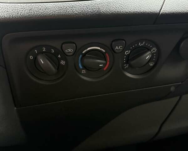 Белый Форд Транзит Кастом, объемом двигателя 2.2 л и пробегом 16 тыс. км за 27797 $, фото 23 на Automoto.ua