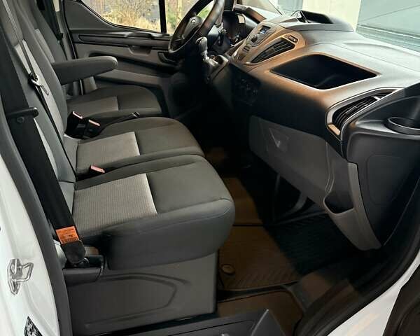 Белый Форд Транзит Кастом, объемом двигателя 2.2 л и пробегом 16 тыс. км за 27797 $, фото 18 на Automoto.ua