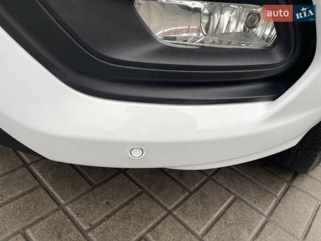 Білий Форд Транзит Кастом, об'ємом двигуна 2 л та пробігом 162 тис. км за 19300 $, фото 14 на Automoto.ua