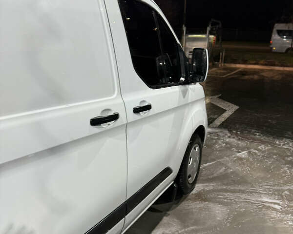 Білий Форд Транзит Кастом, об'ємом двигуна 2 л та пробігом 67 тис. км за 23600 $, фото 6 на Automoto.ua