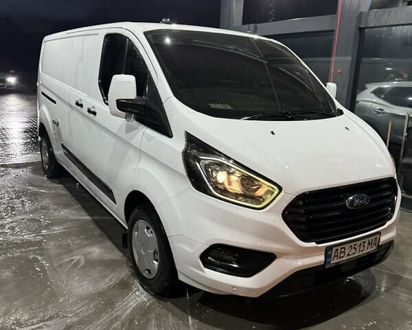 Білий Форд Транзит Кастом, об'ємом двигуна 2 л та пробігом 67 тис. км за 23600 $, фото 1 на Automoto.ua