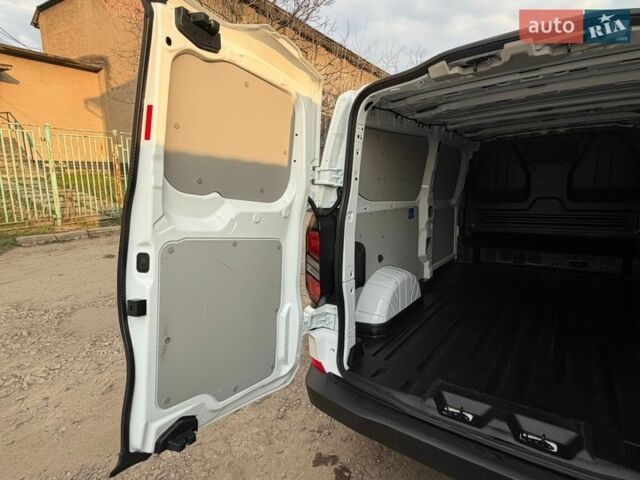 Белый Форд Транзит Кастом, объемом двигателя 2 л и пробегом 34 тыс. км за 29999 $, фото 29 на Automoto.ua