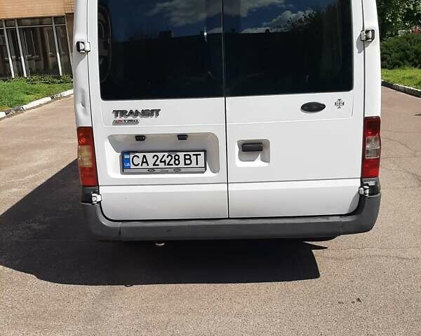Белый Форд Транзит Кастом, объемом двигателя 2.2 л и пробегом 193 тыс. км за 8500 $, фото 7 на Automoto.ua