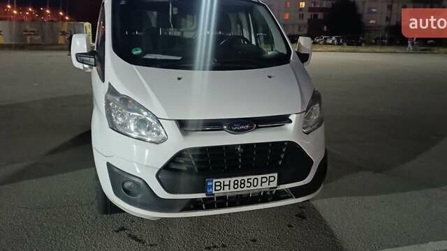 Білий Форд Транзит Кастом, об'ємом двигуна 2.2 л та пробігом 230 тис. км за 11000 $, фото 2 на Automoto.ua