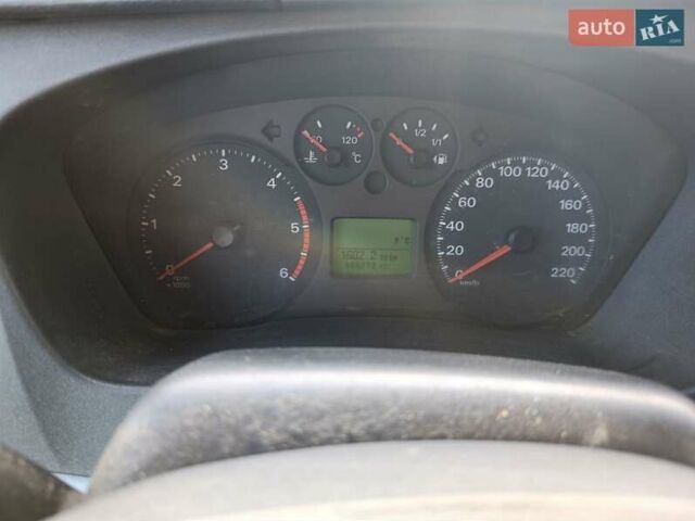 Білий Форд Транзит Кастом, об'ємом двигуна 2.2 л та пробігом 484 тис. км за 9000 $, фото 8 на Automoto.ua