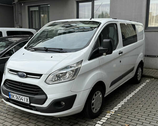 Форд Транзит Кастом 2015 в Ровно на Automoto.ua Белый Форд Транзит Кастом, объемом двигателя 2.2 л и пробегом 279 тыс. км за 11700 $, фото 7 на Automoto.ua