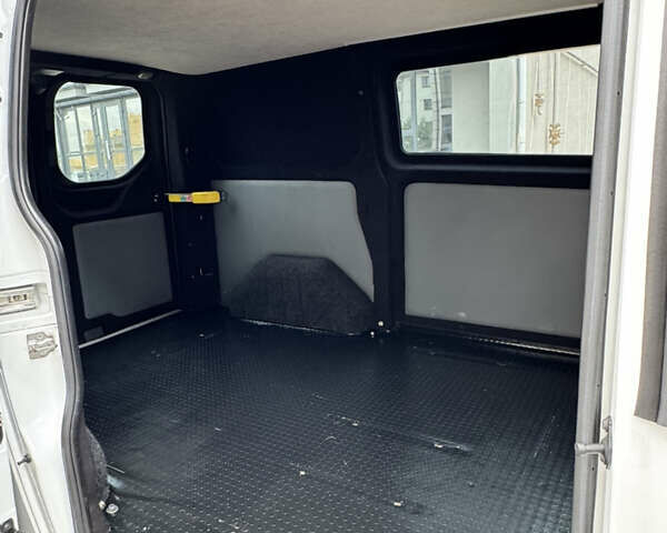 Форд Транзит Кастом 2015 в Ровно на Automoto.ua Белый Форд Транзит Кастом, объемом двигателя 2.2 л и пробегом 279 тыс. км за 11700 $, фото 24 на Automoto.ua