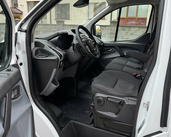 Форд Транзит Кастом 2015 в Ровно на Automoto.ua Белый Форд Транзит Кастом, объемом двигателя 2.2 л и пробегом 279 тыс. км за 11700 $, фото 17 на Automoto.ua