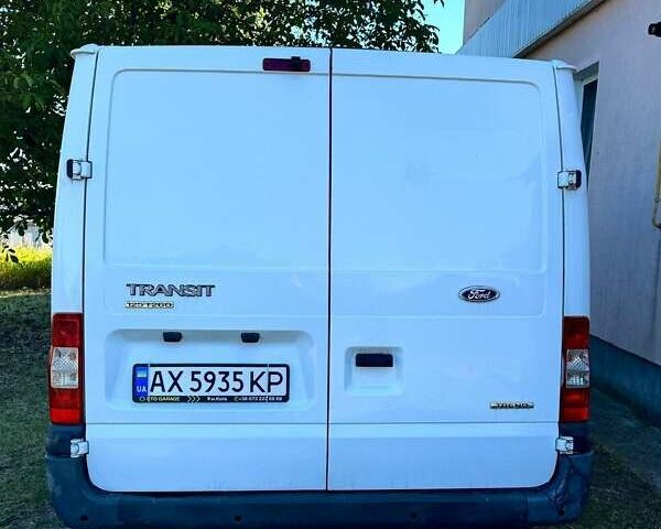 Белый Форд Транзит Кастом, объемом двигателя 2.2 л и пробегом 362 тыс. км за 10000 $, фото 5 на Automoto.ua