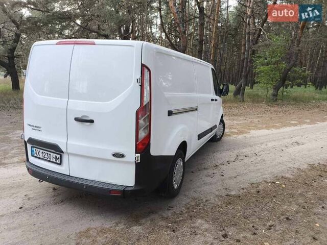Білий Форд Транзит Кастом, об'ємом двигуна 2.2 л та пробігом 220 тис. км за 14000 $, фото 4 на Automoto.ua