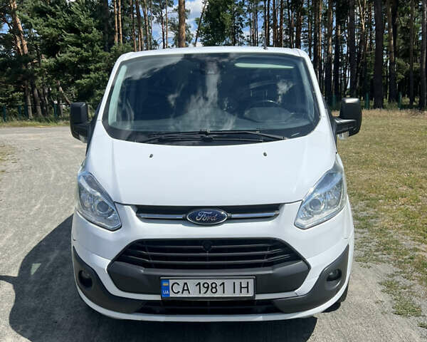 Білий Форд Транзит Кастом, об'ємом двигуна 2.2 л та пробігом 293 тис. км за 12300 $, фото 1 на Automoto.ua