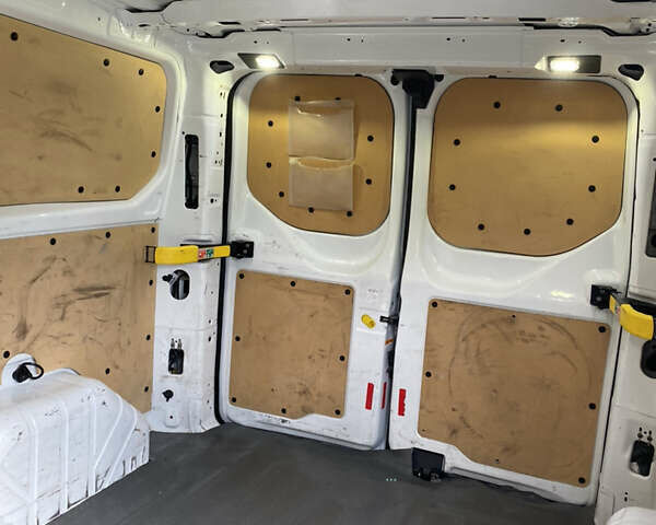 Білий Форд Транзит Кастом, об'ємом двигуна 2 л та пробігом 269 тис. км за 11699 $, фото 15 на Automoto.ua