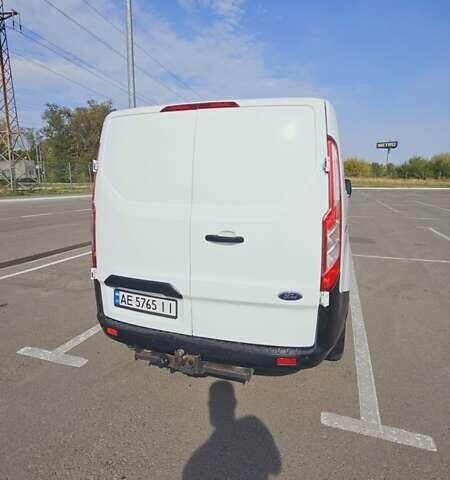 Белый Форд Транзит Кастом, объемом двигателя 2 л и пробегом 216 тыс. км за 9998 $, фото 4 на Automoto.ua