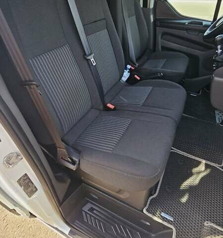 Белый Форд Транзит Кастом, объемом двигателя 2 л и пробегом 216 тыс. км за 9998 $, фото 12 на Automoto.ua