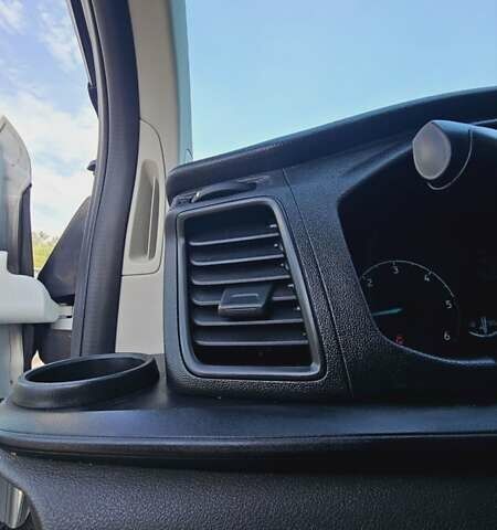 Белый Форд Транзит Кастом, объемом двигателя 2 л и пробегом 216 тыс. км за 9998 $, фото 15 на Automoto.ua