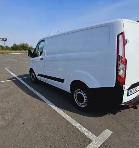 Белый Форд Транзит Кастом, объемом двигателя 2 л и пробегом 216 тыс. км за 9998 $, фото 3 на Automoto.ua