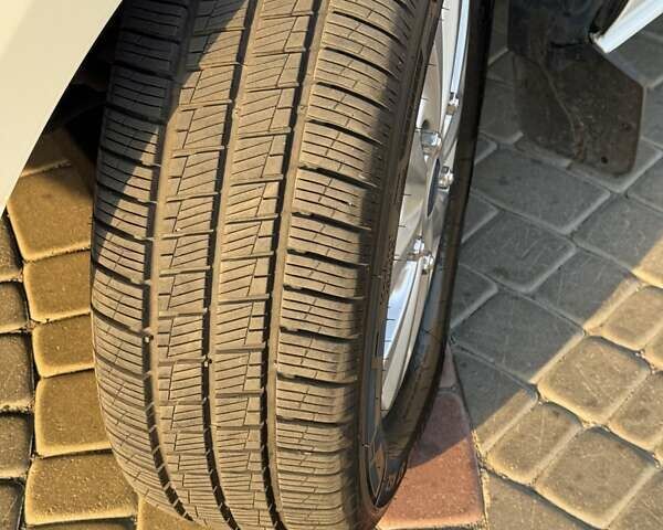 Білий Форд Транзит Кастом, об'ємом двигуна 2 л та пробігом 233 тис. км за 15900 $, фото 12 на Automoto.ua