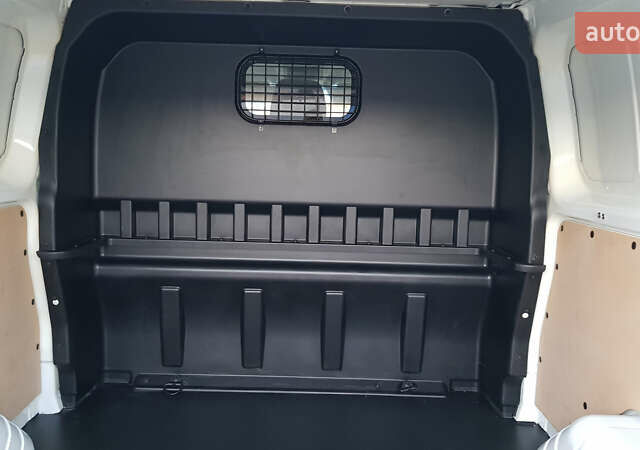 Форд Транзит Кастом 2019 в Виннице на Automoto.ua Белый Форд Транзит Кастом, объемом двигателя 2 л и пробегом 185 тыс. км за 18900 $, фото 56 на Automoto.ua