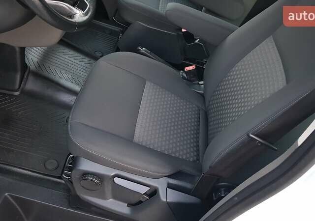 Форд Транзит Кастом 2019 в Виннице на Automoto.ua Белый Форд Транзит Кастом, объемом двигателя 2 л и пробегом 185 тыс. км за 18900 $, фото 33 на Automoto.ua