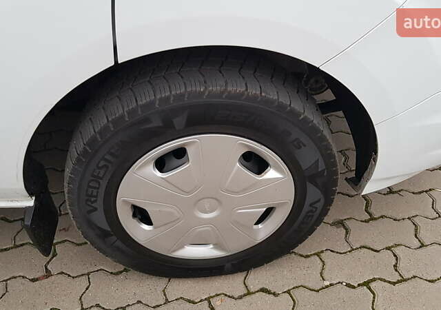 Белый Форд Транзит Кастом, объемом двигателя 2 л и пробегом 145 тыс. км за 16900 $, фото 64 на Automoto.ua