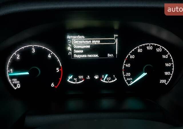 Белый Форд Транзит Кастом, объемом двигателя 2 л и пробегом 145 тыс. км за 16900 $, фото 24 на Automoto.ua